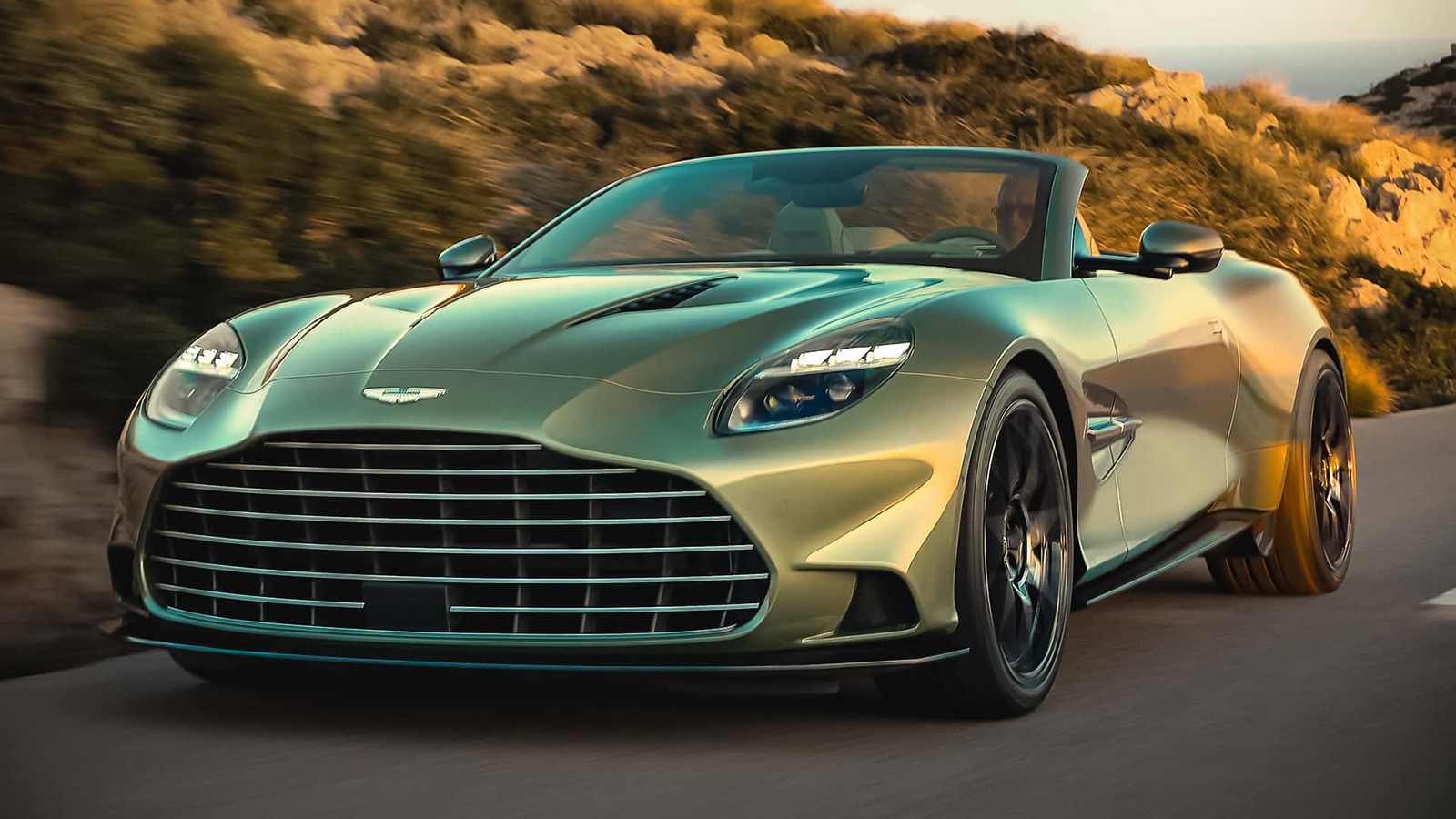 Vanquish Volante: Η ισχυρότερη κάμπριο Aston Martin έφτασε